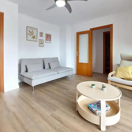 2 Bedroom Lovely In Benicasim بينيكاسّين
